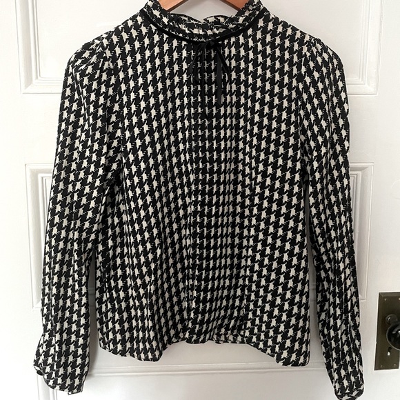 Zara blouse - Picture 1 of 5